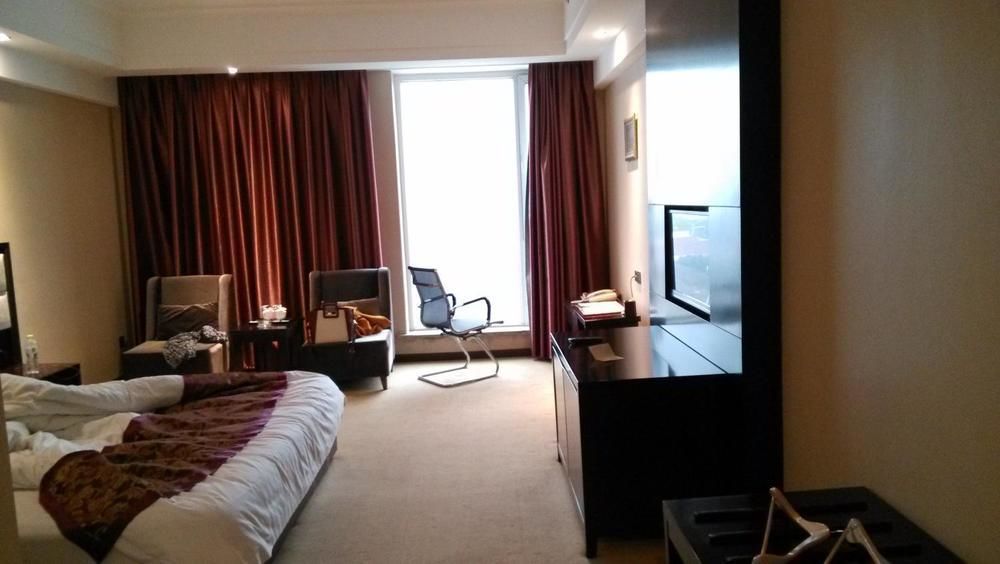 Weishi International Hotel Qing Zhou Esterno foto