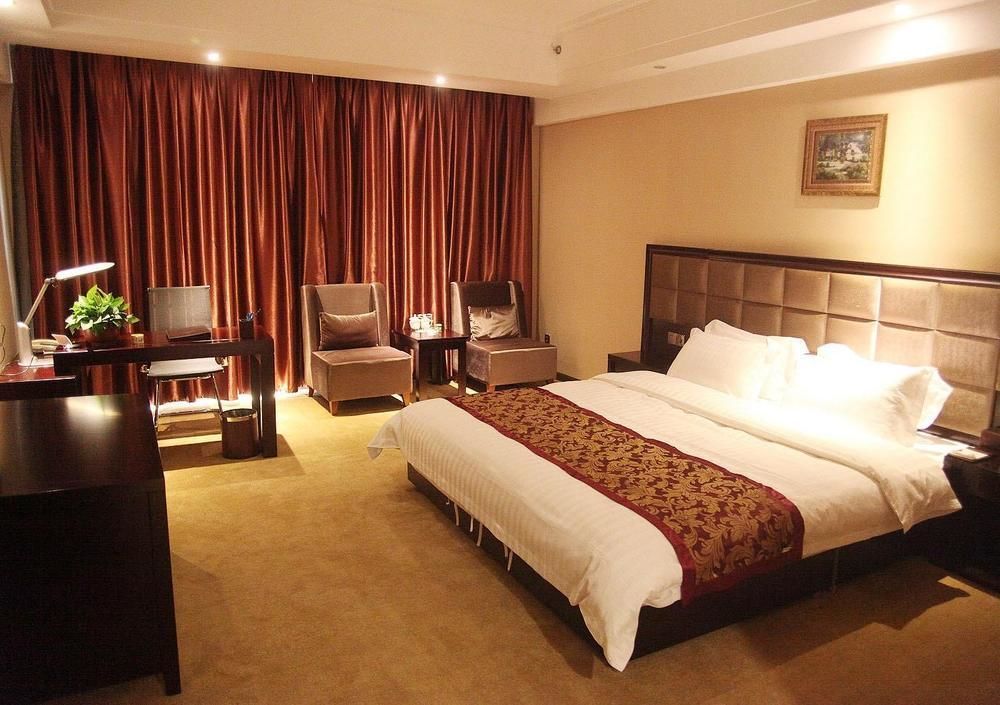 Weishi International Hotel Qing Zhou Esterno foto